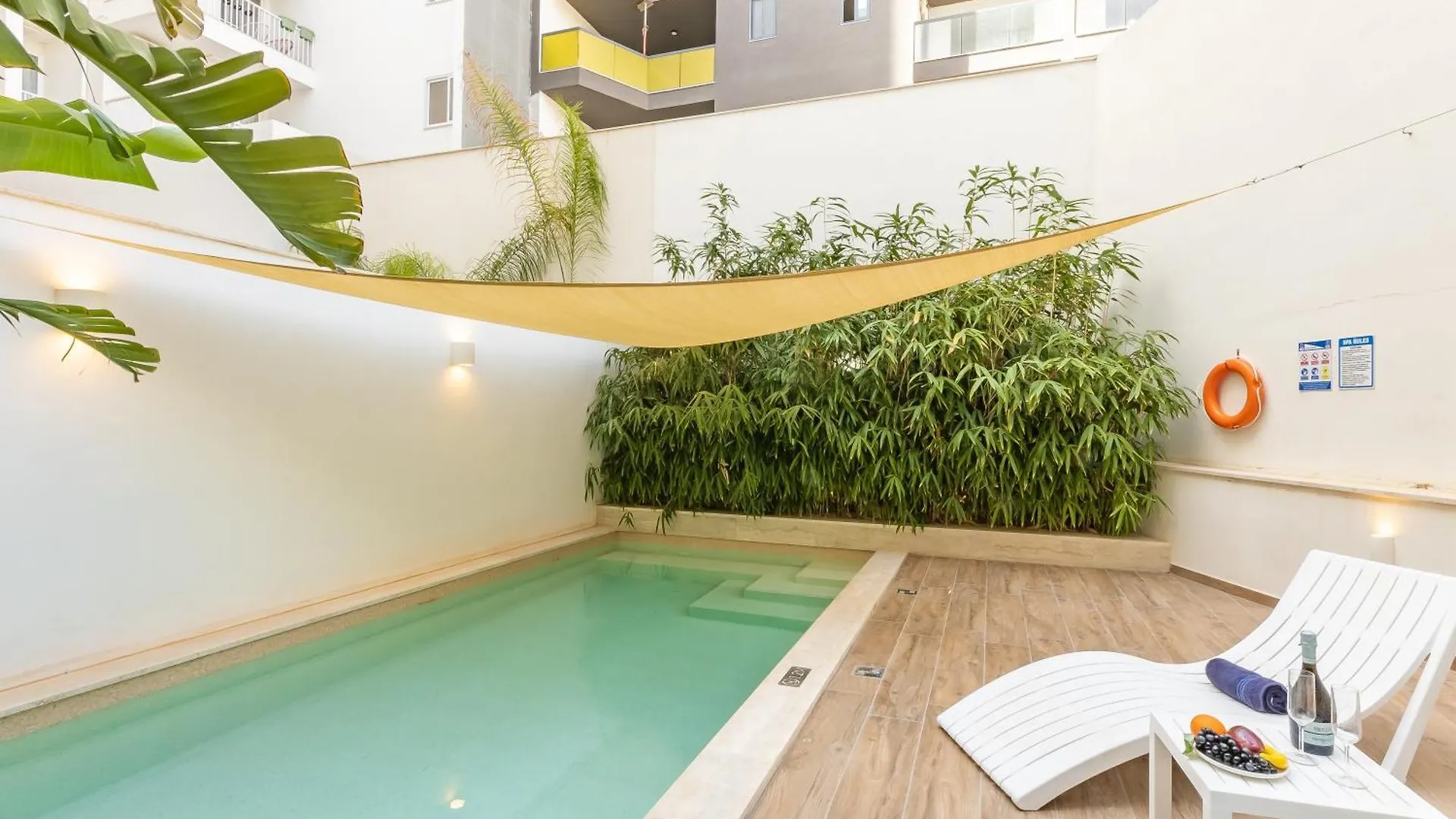 Modern Beautiful Pool And Sea Apt Qawra - Happy Rentals 0*,  Malta