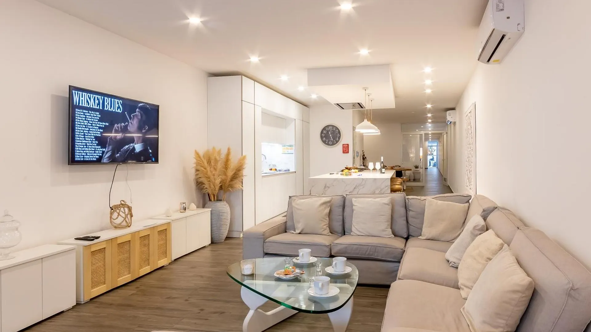 Modern Beautiful Pool And Sea Apt Qawra - Happy Rentals 0*,  马耳他